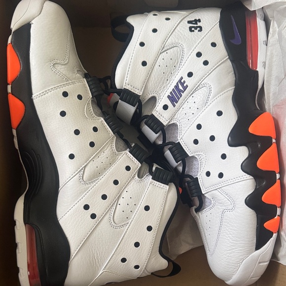 Nike White and Black Sneakers with Orange Accents Barkleys - Picture 1 of 6
